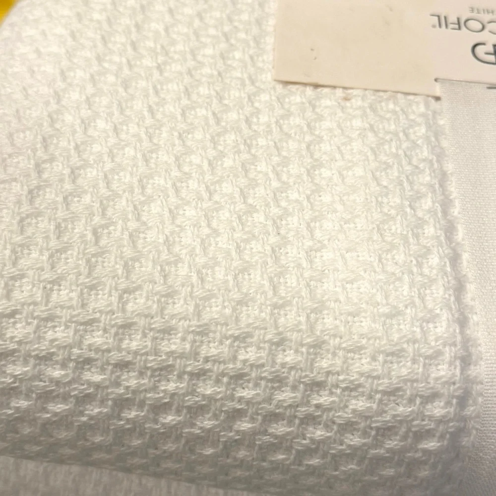 Docofil Portugal Hotel Luxury Matelasse All Season Lightweight Quilt 100% Cotton
